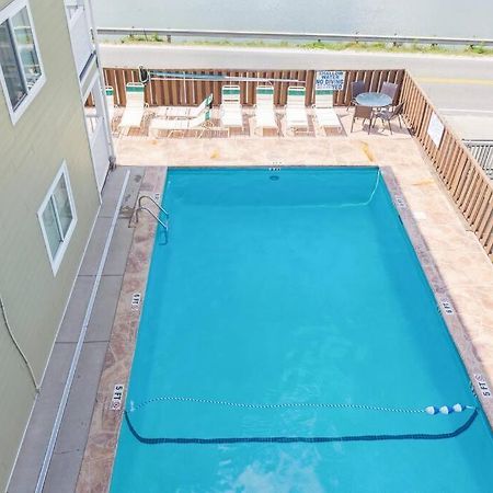 Right Across Beach Pool View Private Balcony By Zen Living Short Term Rental Myrtle Beach Buitenkant foto