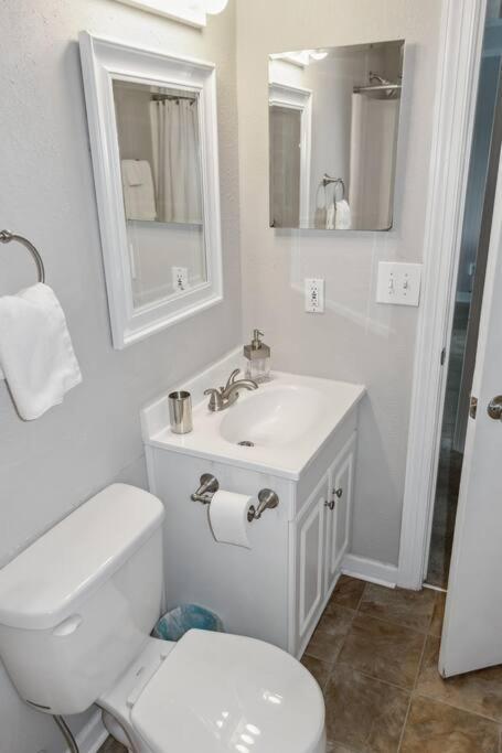 Right Across Beach Pool View Private Balcony By Zen Living Short Term Rental Myrtle Beach Buitenkant foto