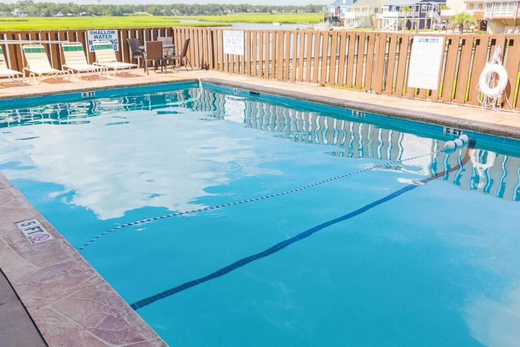 Right Across Beach Pool View Private Balcony By Zen Living Short Term Rental Myrtle Beach Buitenkant foto